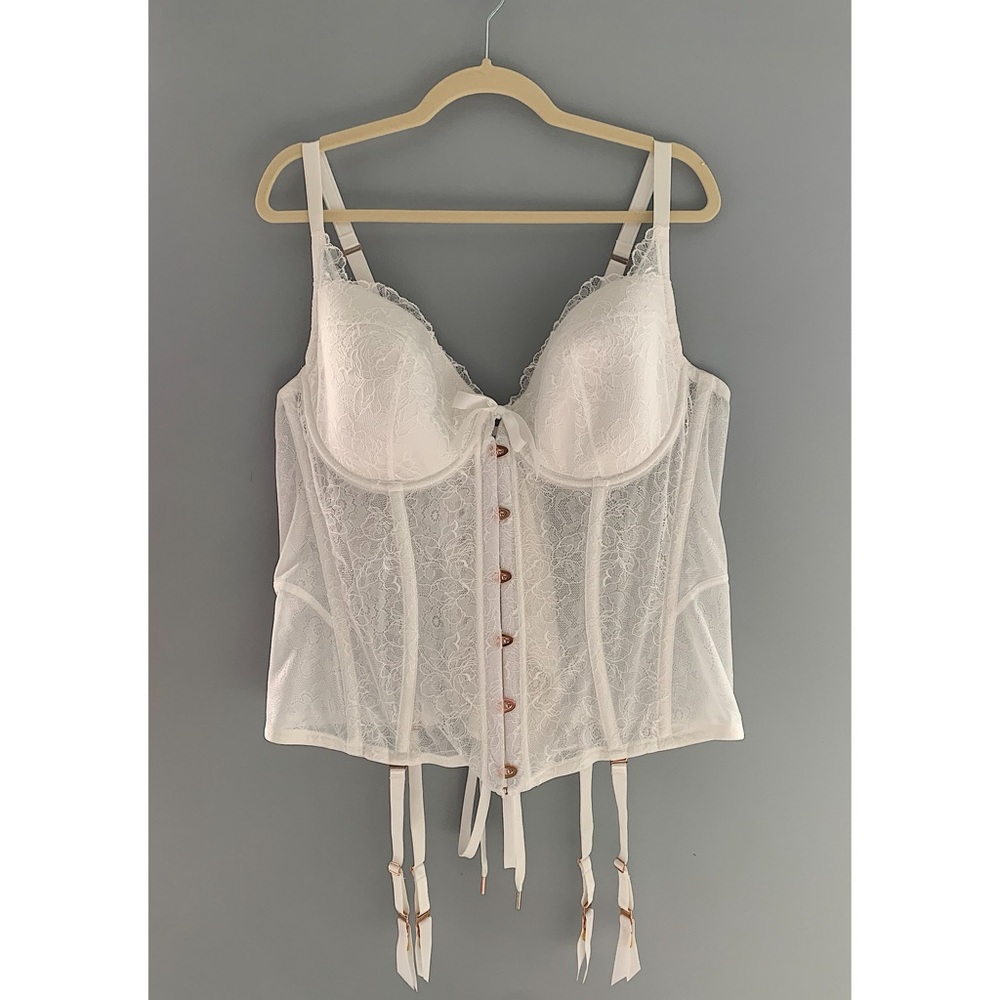 SAVAGEXFENTY White Embroidered Lace Corset 2X
